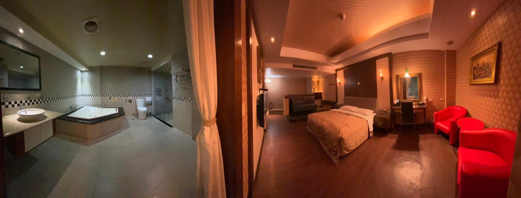 Hua Xiang Motel - Da Chang Kaohsiung Exterior photo