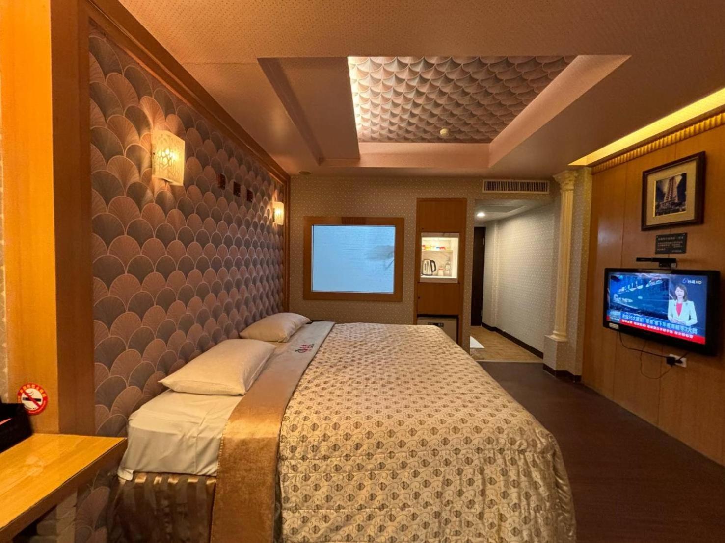 Hua Xiang Motel - Da Chang Kaohsiung Exterior photo